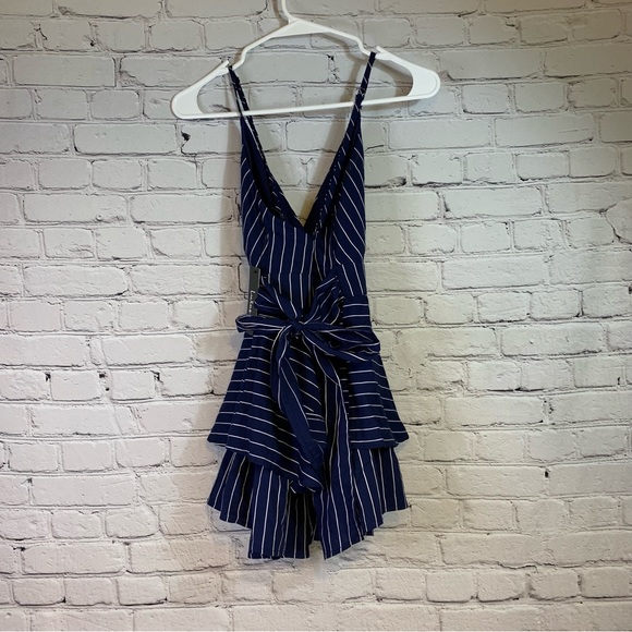 NWT Lulus Ruffle and Flow Navy Striped Shorts Backless Romper - Picture 3 of 11